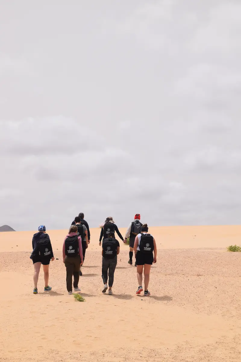 Dans les dunes de Corralejo | Voyage des Autres Potentiels®