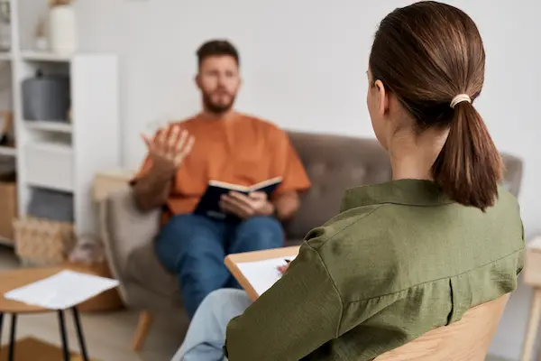 Coaching versus psychologue : quelle différence